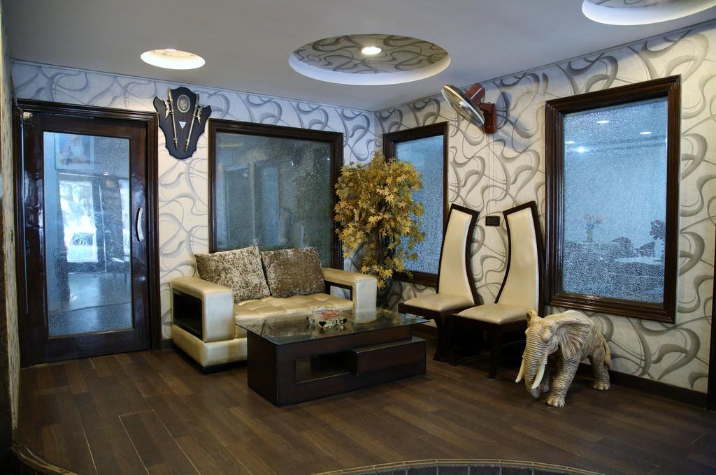 Hotel Ananda เดลี ภายนอก รูปภาพ