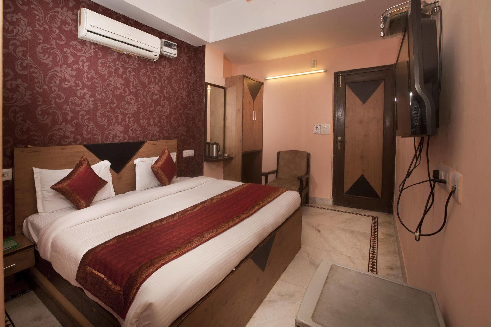 Hotel Ananda เดลี ภายนอก รูปภาพ